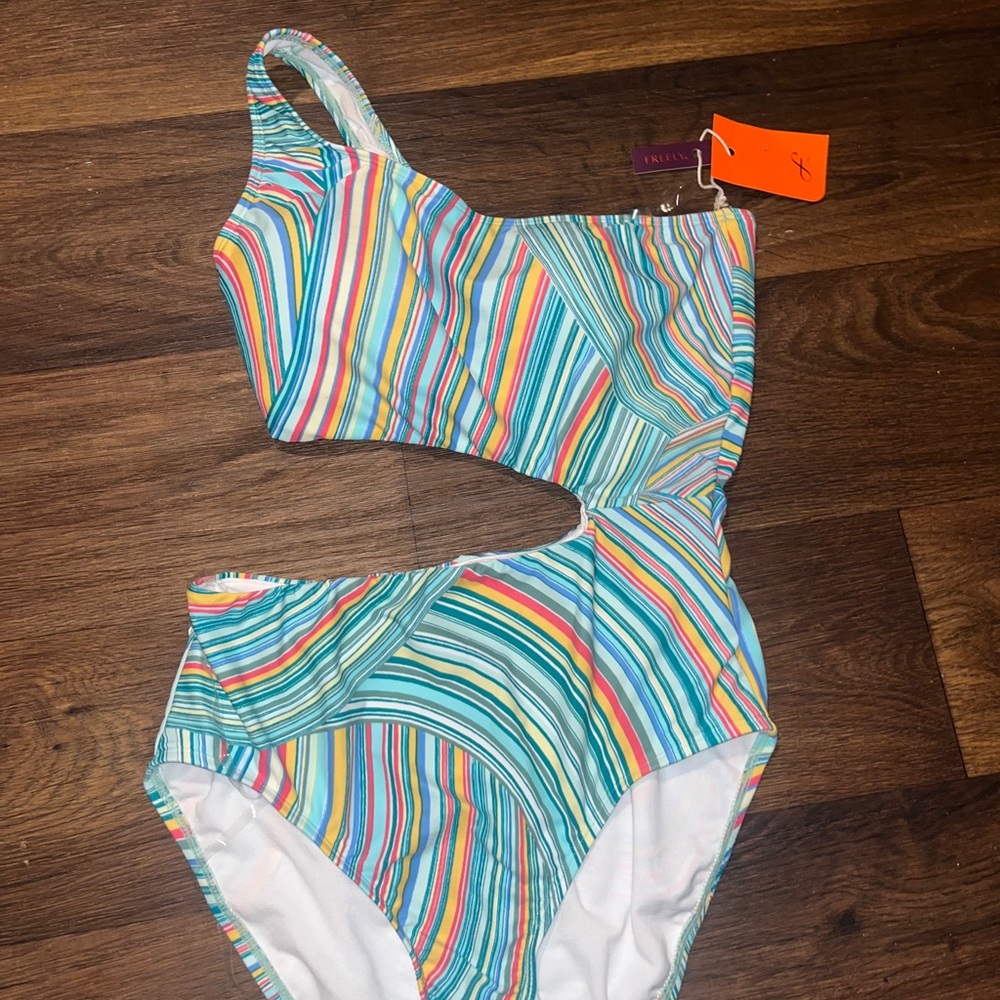 Freely Women's Missy 1 Shoulder Cut Out W/ Multi Colored Stripes NWT Large